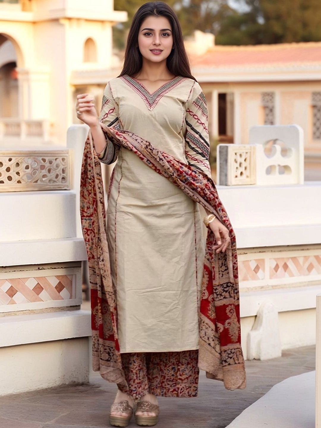 SZN Women Ethnic Motifs Regular Thread Work Kurta with Trousers & With Dupatta